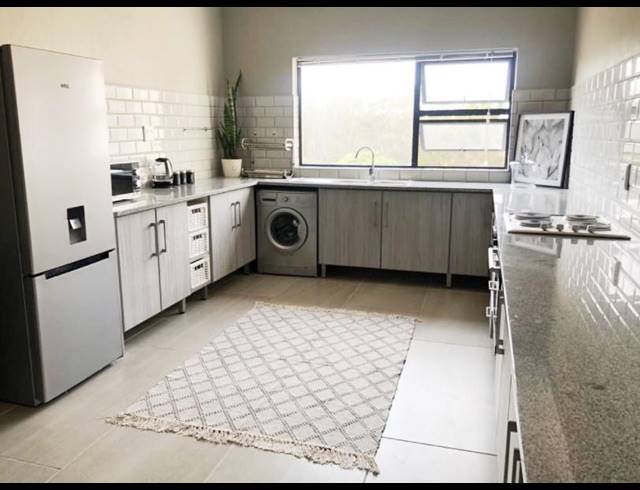2 BEDROOM APARTMENT RENTED IN SUMMERSTRAND